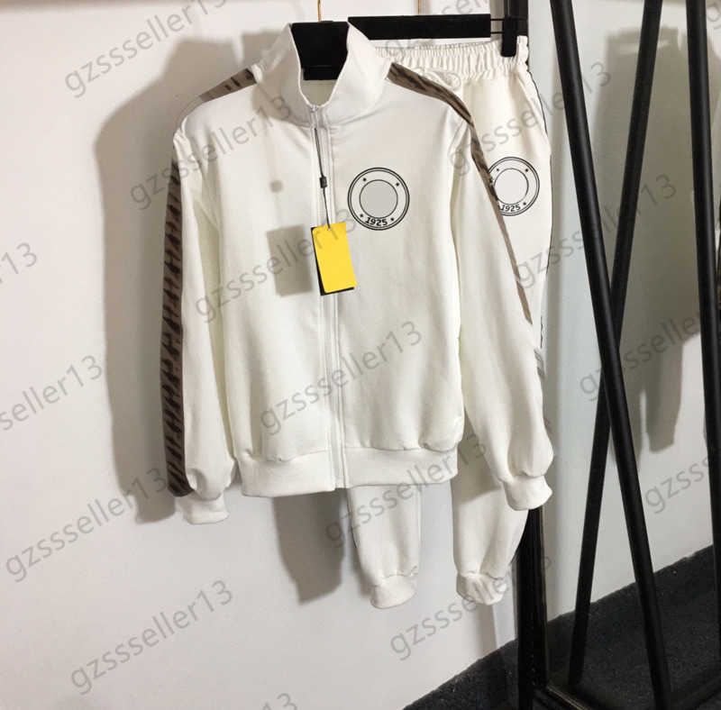 Designer Womens Tracksuit Circular Logo Printed Webbing Jacquard Decoration Stand Collar Jacket Lace-up Bunch Of Foot Trousers Contracted Joker Wome