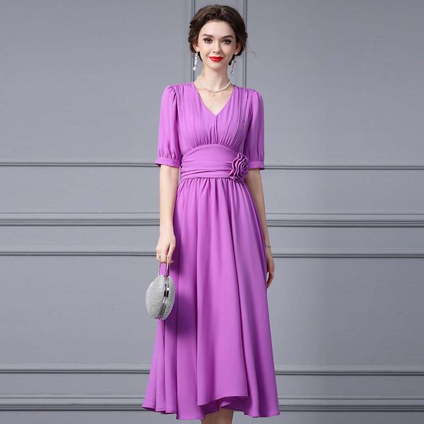 Flower for Womens Summer 2024 New Advanced Western Style Aging Reduction Wrinkle and Slimming Large Swing Long Dress High Waist Dress Lace D