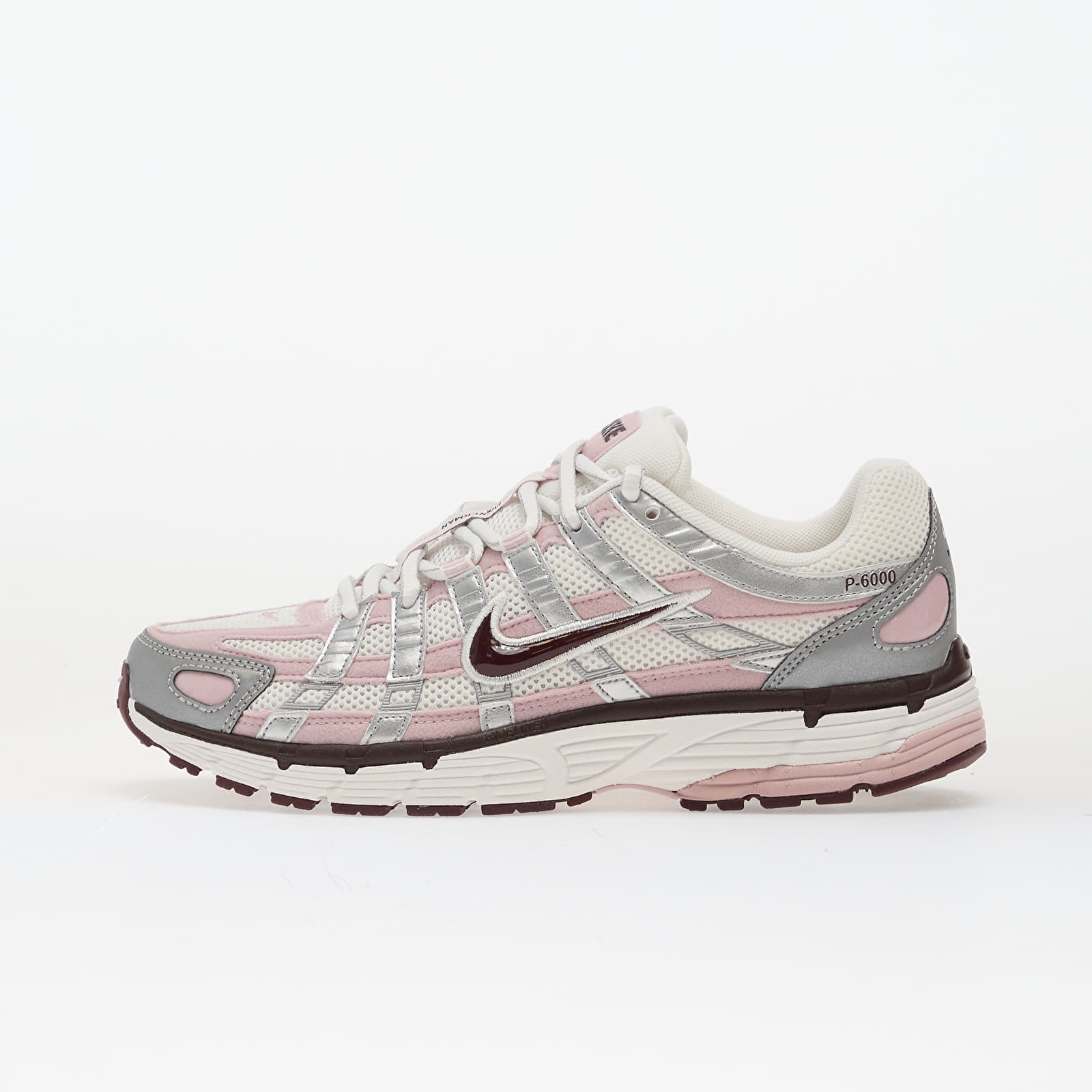 Sneakers Nike W P-6000 Summit White- Plum Chalk-Metallic Silver EUR 35.5