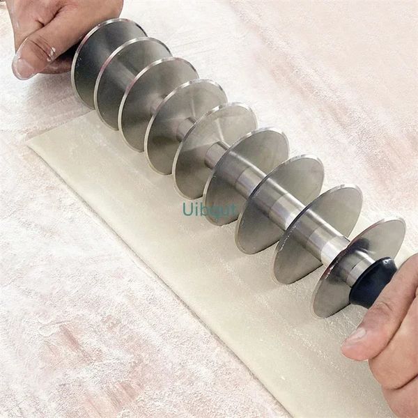 Dough stick cutter Multi wheel stainless steel roller knife Cutting knife Tool for frying fried dough sticks kitchen tools 240729