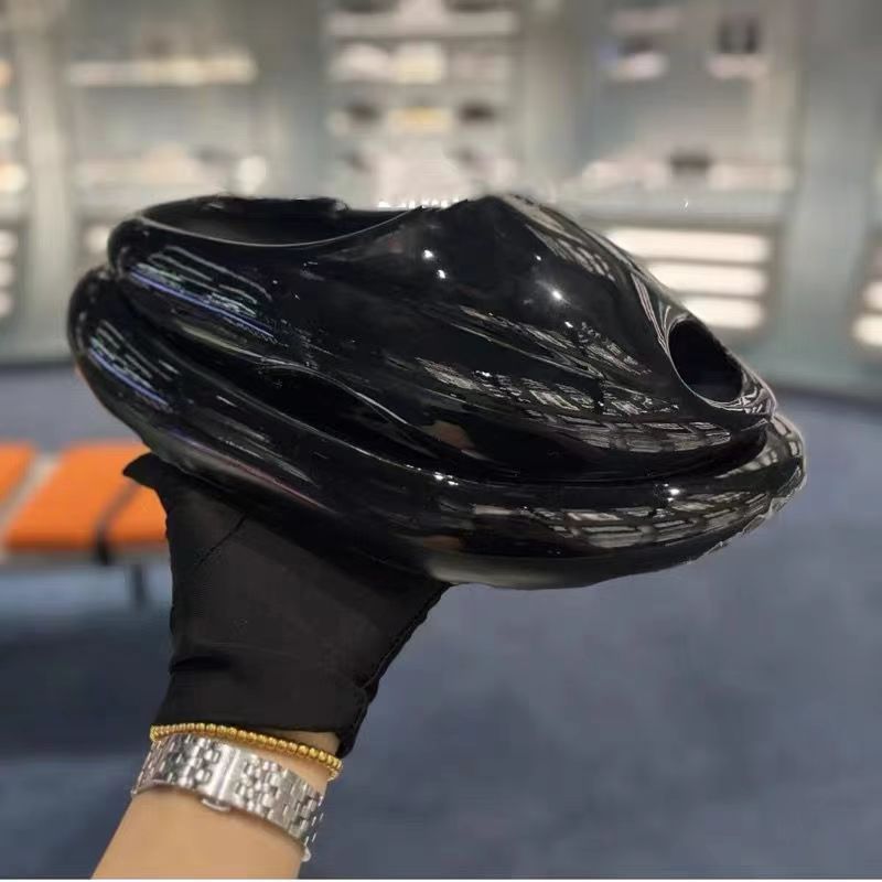 Designer Slippers For Men Women Giant Whales EVA Double Sole Slipper Summer Beach Sandals Increase Platform Slides Black White Nude Mens Womens Slid