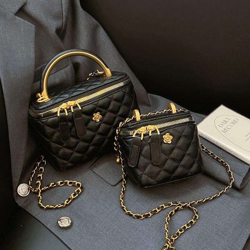 Designer Bag Luxury Bag Mini Bag Shoulder Bag Purse Lingerie Embroidery Line Small Square Bag Female 2025 New Fashion Chain Crossbody Bag Luxury Han