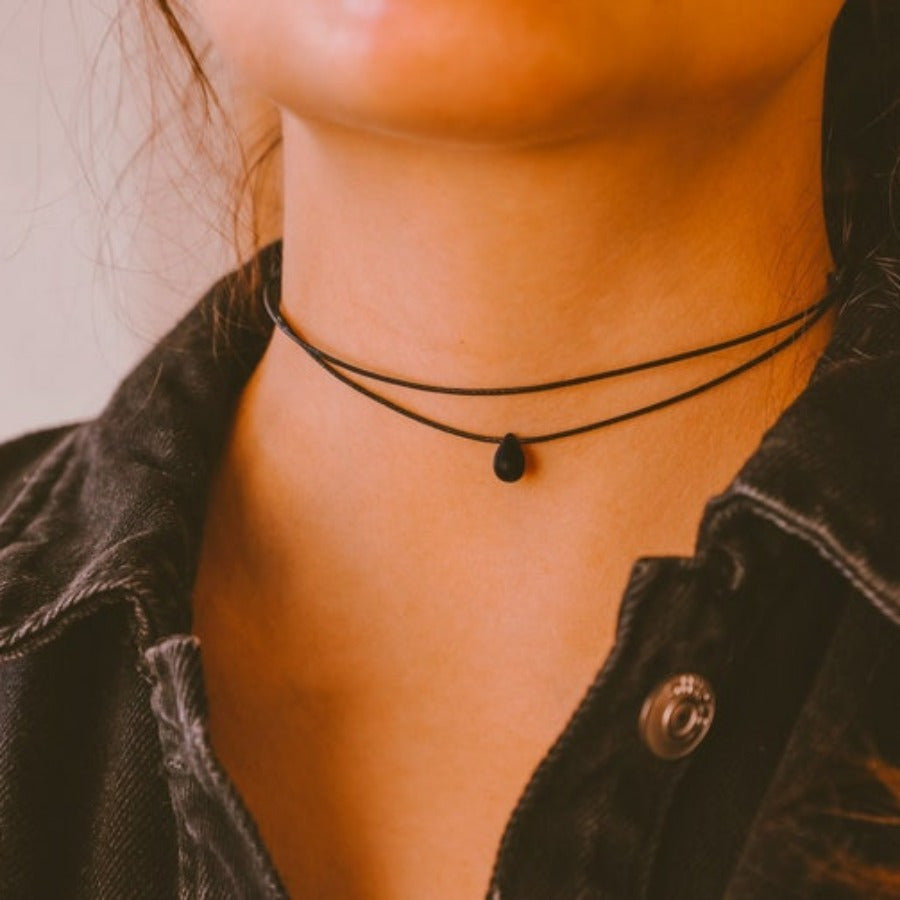 TEMU Boho Chic Double Layered Black Teardrop Necklace - Thin Cord Hippie Choker For Women, Minimalist Vintage Style, Casual Attire & Gifting,
