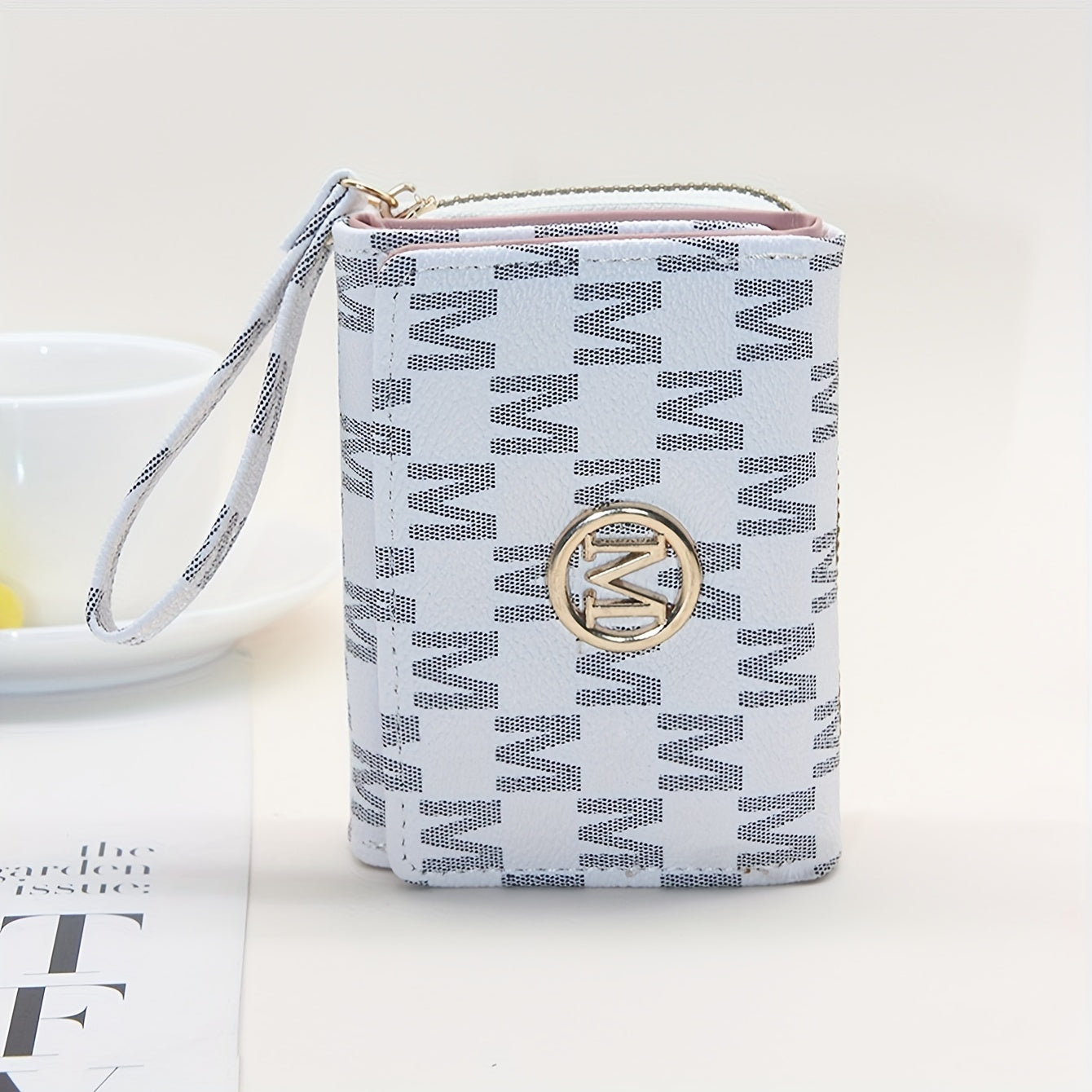 TEMU Classic Designer Letter Printed Fold Women', , Fashionable Women's Credit Card Holder - A High-quality Gift For Women