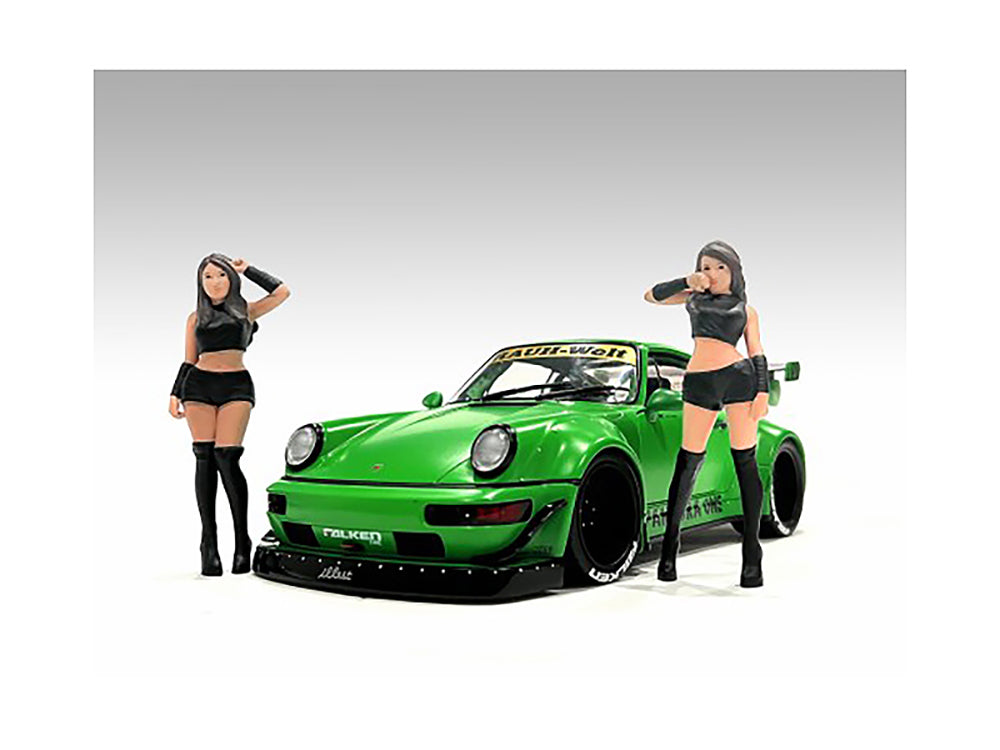 "Auto Salon Girls" 2 piece Figures Set for 118 Scale Models by American Diorama