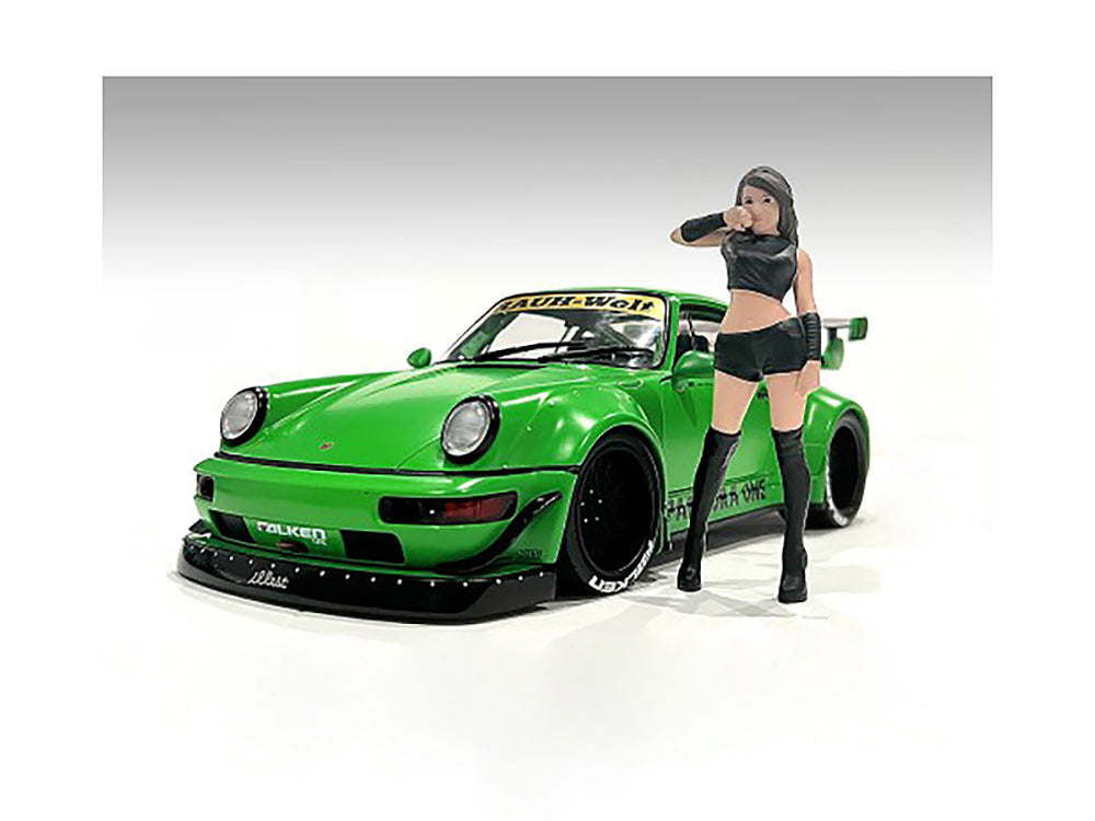 "Auto Salon Girls" Figure 1 for 118 Scale Models by American Diorama