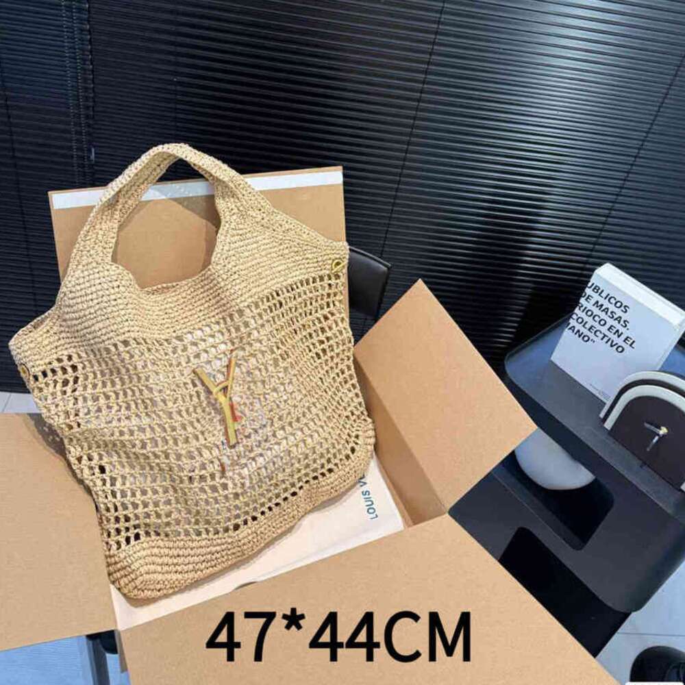 High quality designer tote bag for women&#039;s summer beach shopping S handbag composite small bag Single shoulder weave Grass weaving tote icare s