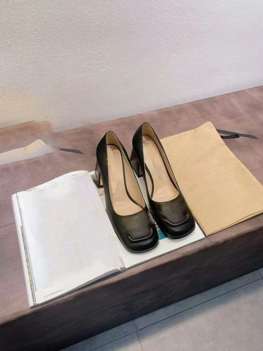 10A formal shoes brand designer women&#039;s sandals, fashionable for parties, made of 100% leather, suitable for both formal gatherings and casual