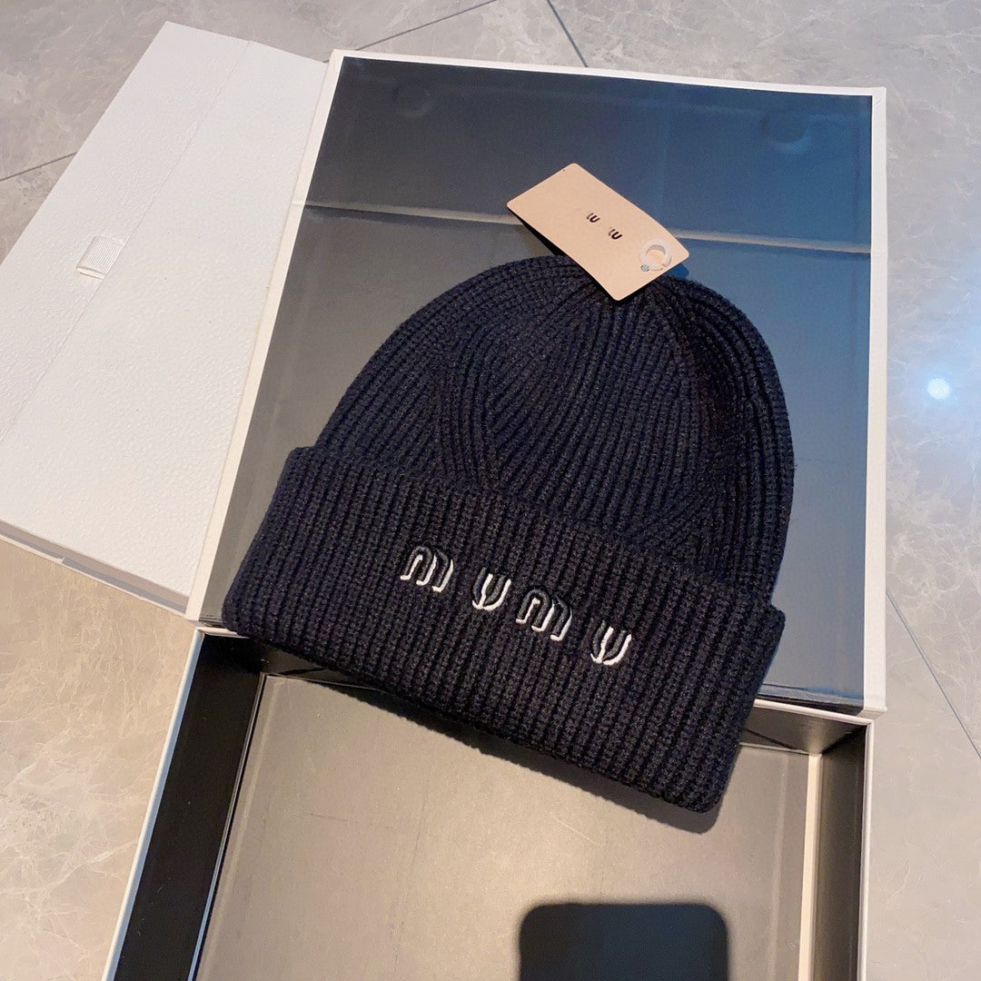 miu hats designers beanie Knitting Luxurys hat autumn and winter top cashmere soft touch beanie atmosphere daily versatile temperament fashion Casua