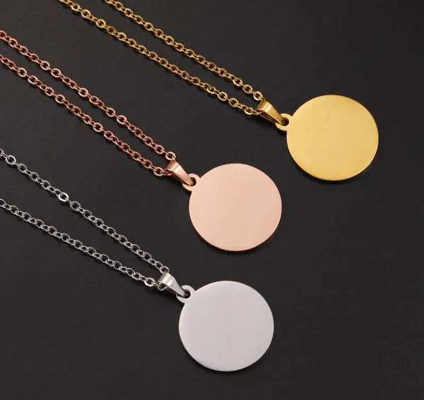 Heart Pendant Gold Necklace Women Trendy Jewlery Designer Costume Necklaces Fashionable Jewellery Gifts for Girls Love gift-01