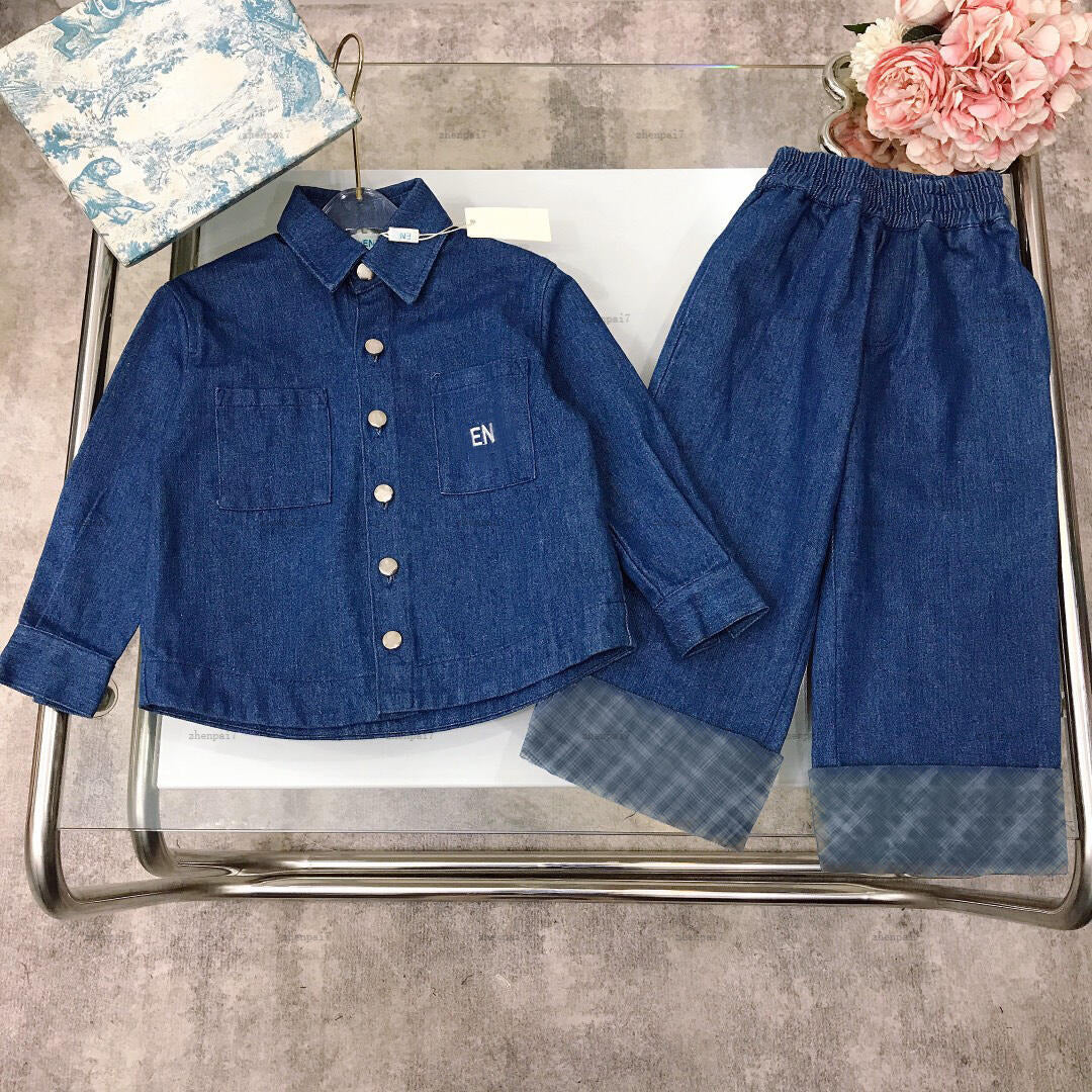 Top baby coat suits Denim fabric material Tracksuits Autumn two-piece set Kids designer Clothes jacket and jeans A949X26N212
