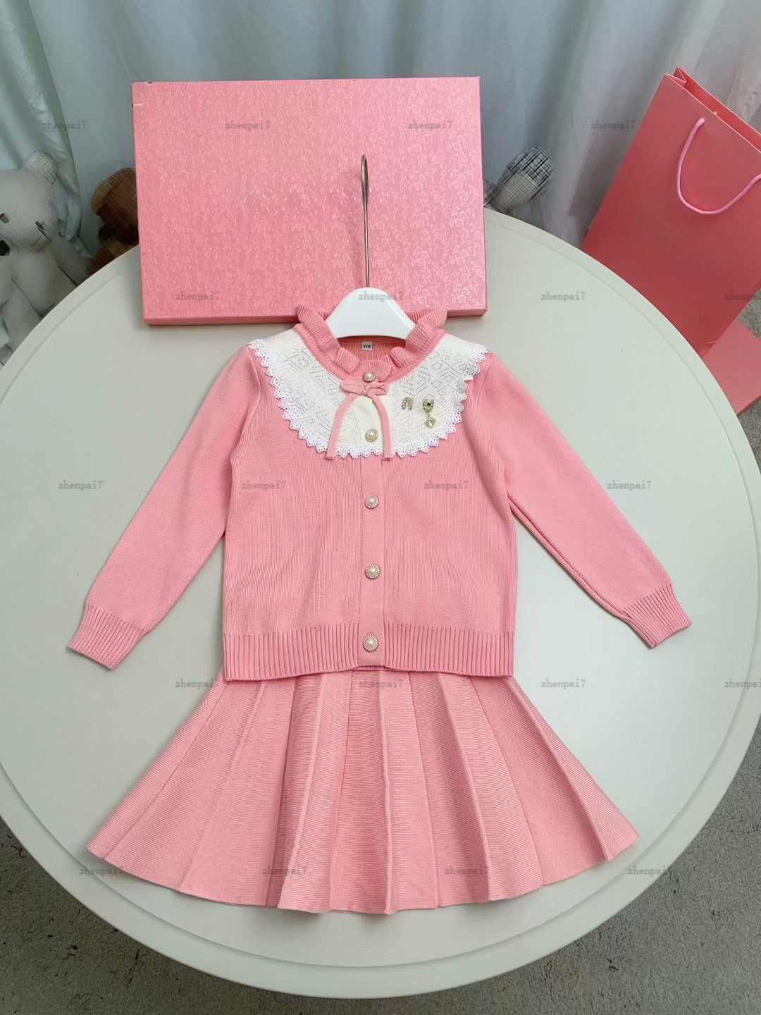 Top girls dress suit Lace trim collar baby overskirt kids designer clothes Autumn Hooded jacket and skirts A079X03N033