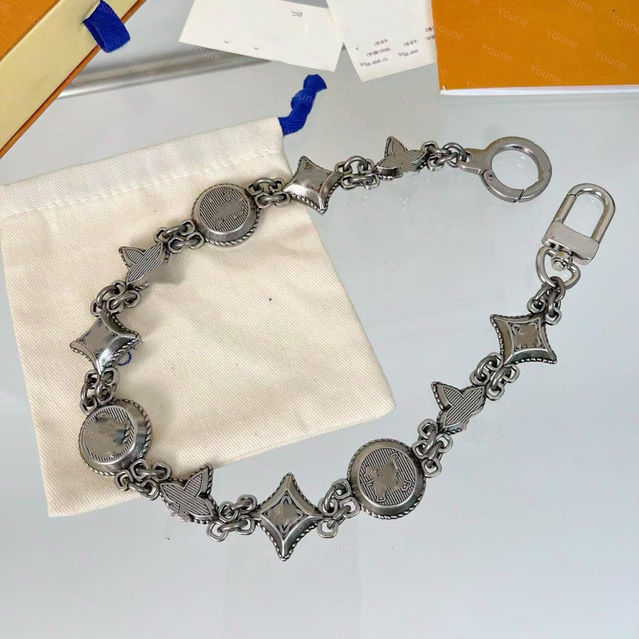 Luxury metal bag charm chain Monogram Belt chain designer Purse charms gold sliver keychain Snap fastener mens ladies keychain Holiday gift lovely q