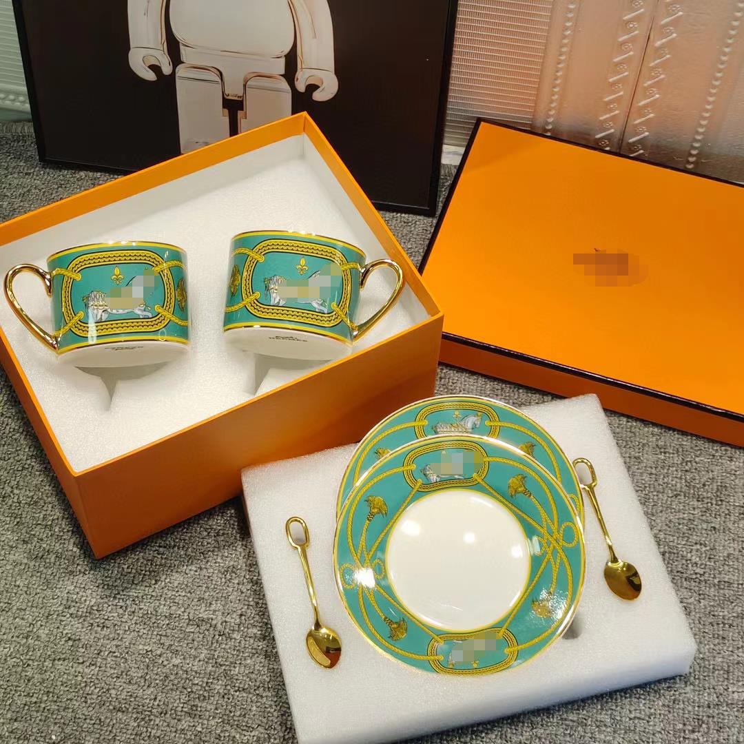European Bone Tumblers China Coffee Cup Household Light Luxury Retro Afternoon Tea Cup Set Gift Box