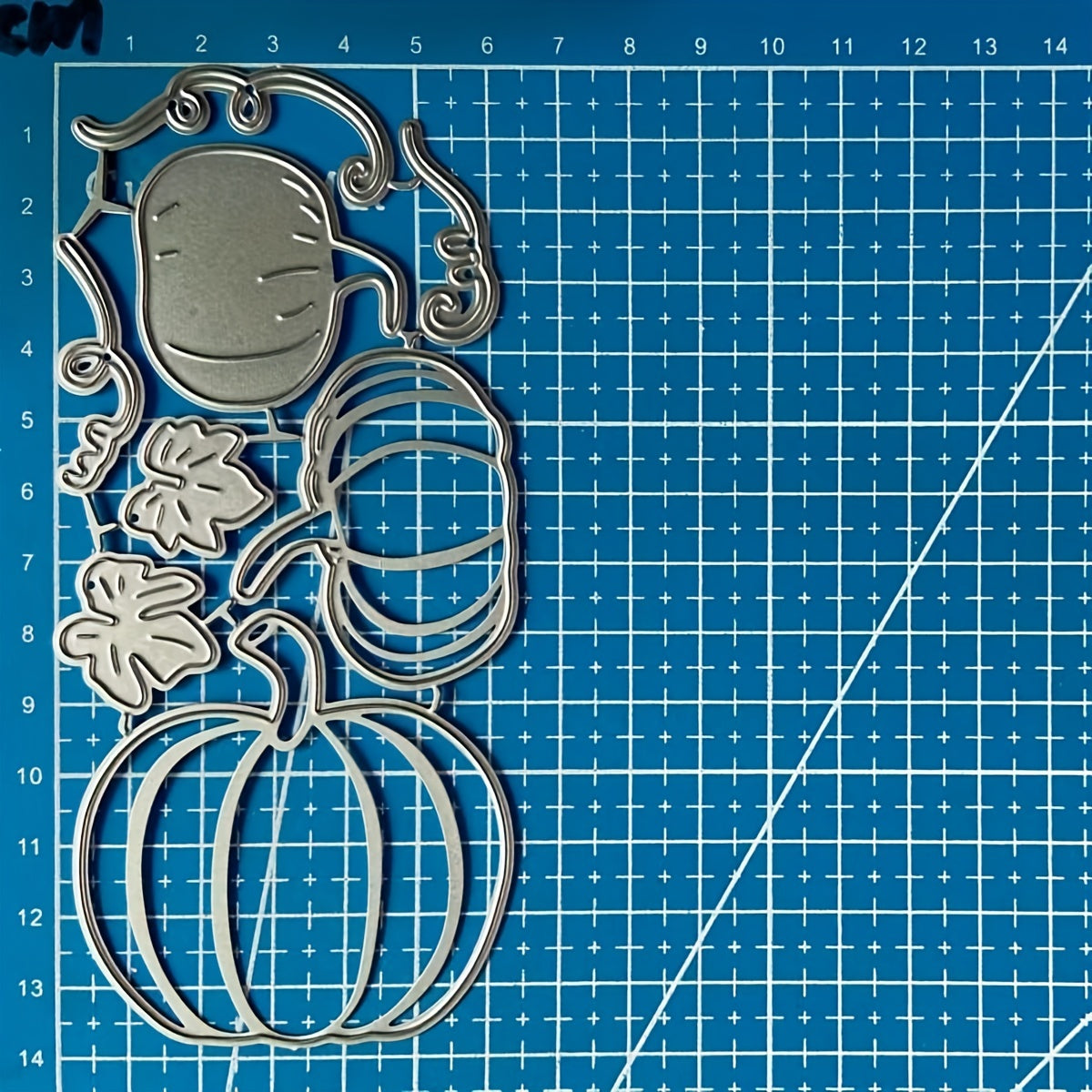 TEMU Halloween Pumpkin Metal Die Cuts - Diy Craft Stencils For Card Making & Scrapbooking, Embossing Template For Party Decorations, Cutting Dies,