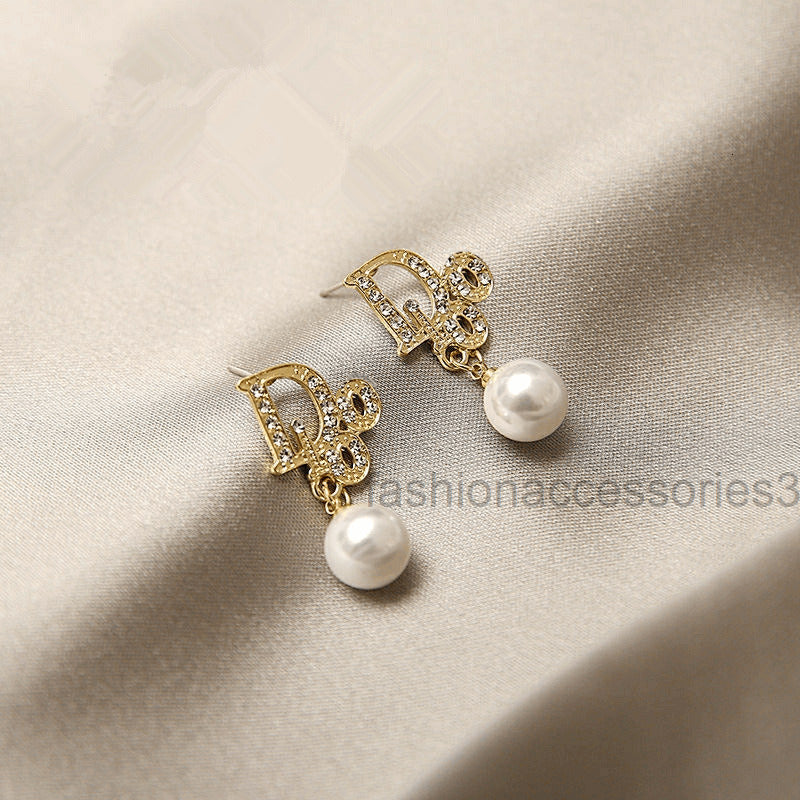 Stud Diamond Stud Earrings Designer Jewelry Fashion Silver Earring For Lady Women Party Studs Hoops Wedding Engagement 2024