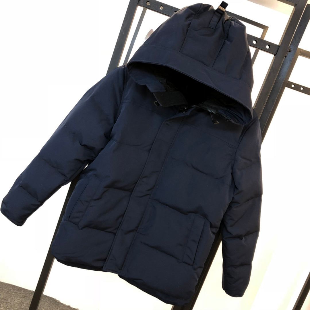 Designer Winter Goosed Down Jackets Mens Home Outdoor Outerwear Jacket Real Coyote Fur Warm Hooded Windproof Thicken Coat Parka Doudoune