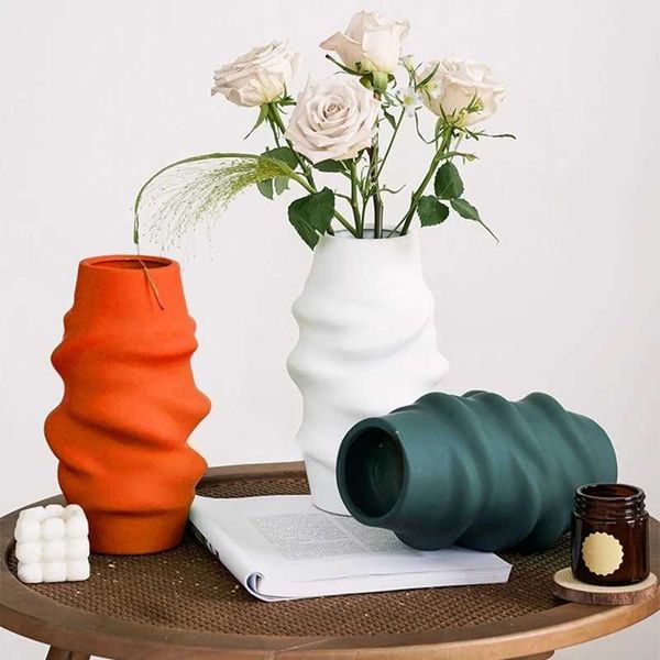 Vases Nordic Creative Vase Home Decor Flower Vases for Home Wet and Dry Planter Desktop Decoration Imitation Ceramic Plastic Vases H250116