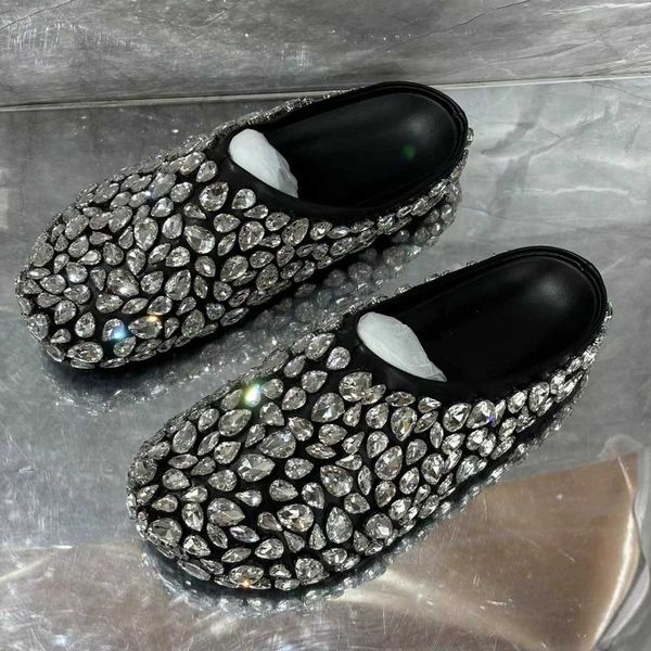 designer- shoes Soft soled slippers for womens outdoor wear fashionable and versatile casual with rhinestone temperament cool