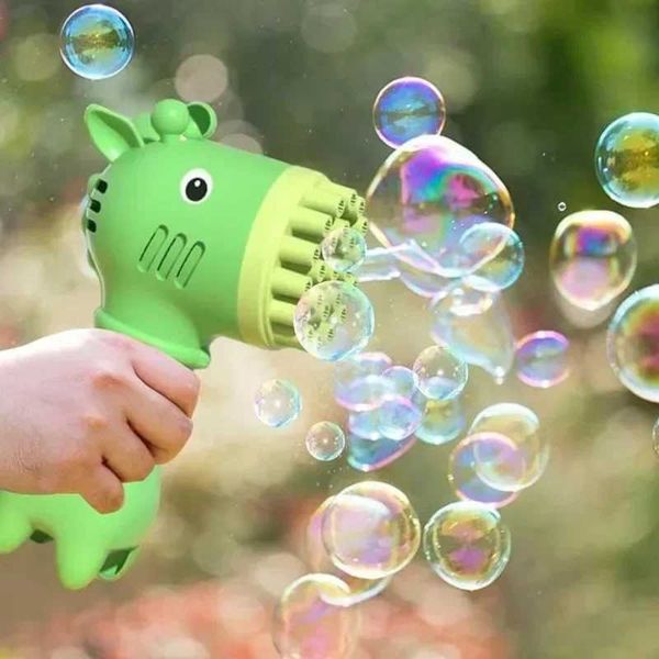 Sand Play Water Fun Cute Bubble Machine 2 in1 Giraffe Bubble Fan Toy Bubble Maker Outdoor Party Birthday Play 32 Holes Soap Bubble Machine z