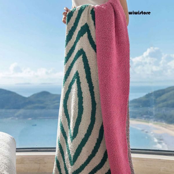 Deluxe Sense of Light Luxury Retro Vase Air Conditioning Blanket Sofa Cover Blanket Four Seasons Blanket Nap Office Blanket 470