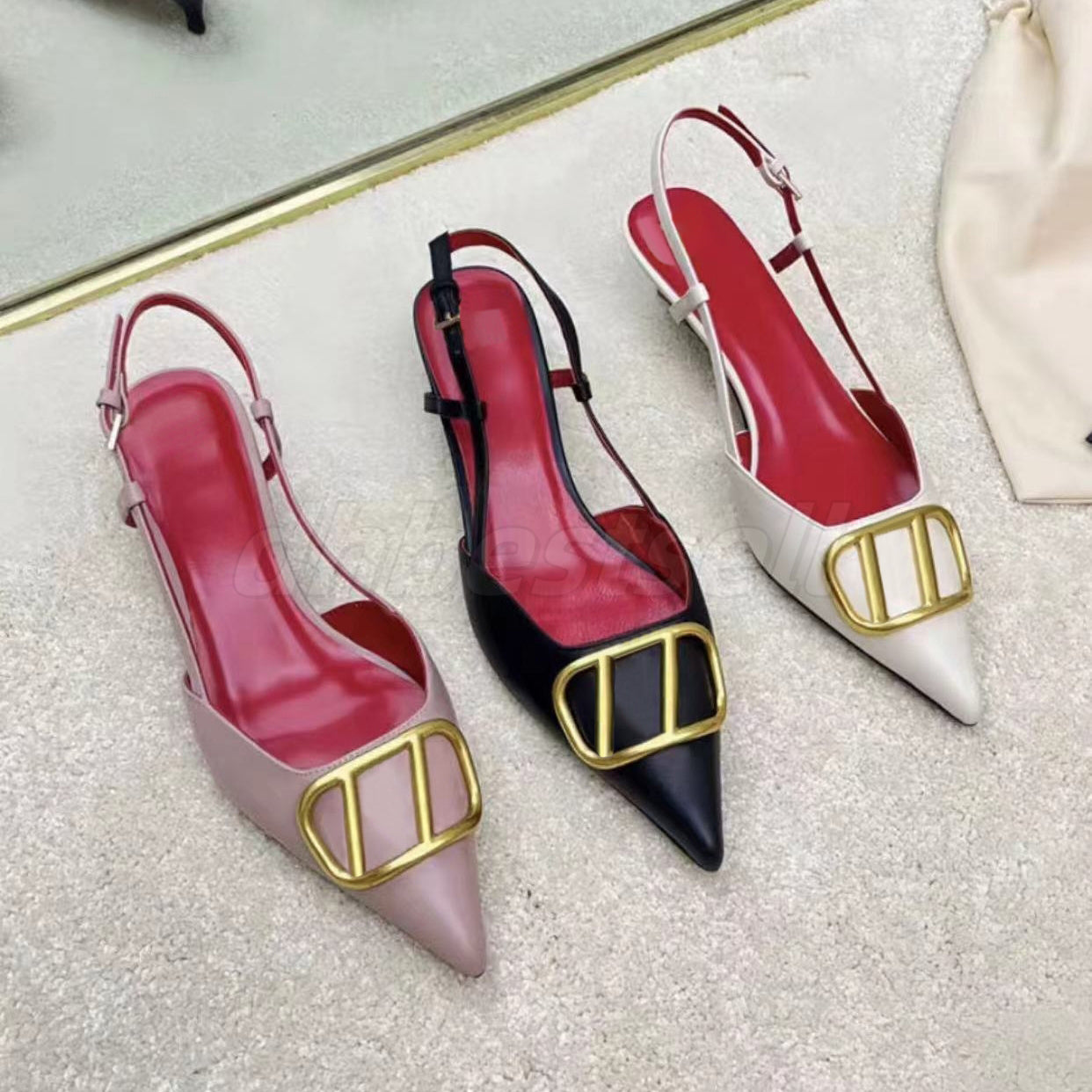 High Heels Designers Sandals Genuine Leather for Women Shoes Pointed Toe Classic Metal Buckle Summer Luxury Flat Slides Ladies Beach Sandal Party We