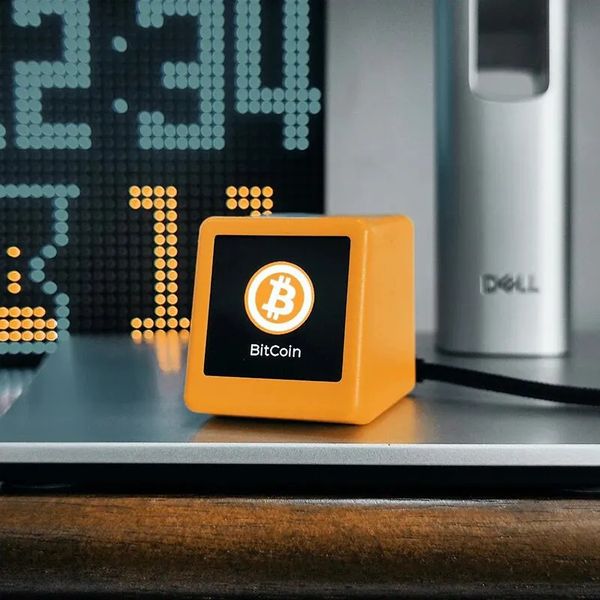 Bitcoin price display with smart weather clock support for cryptocurrency and stocks exchange rates gold tracker bills 240905