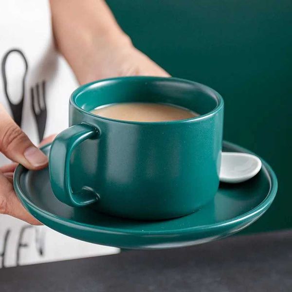 250ml Ceramics Cup Saucer Set Heat and Wear Resistance gs Set Tea Milk Coffee Cups Off Afternoon Tea Use Drinking Utensils Z250102