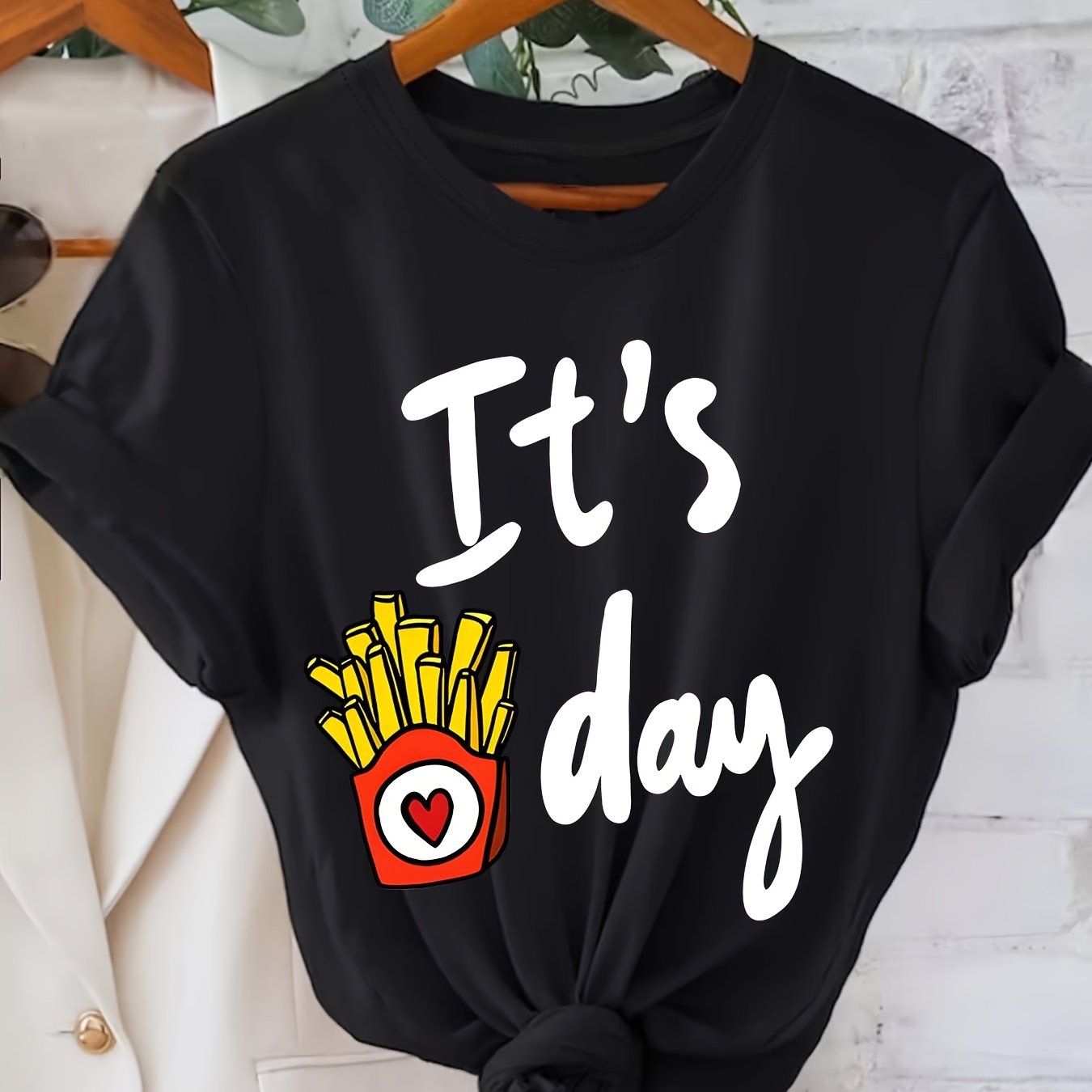 TEMU Women's Casual " Day" Graphic T-shirt - Short Sleeve Crew Neck, Black With & Design, Lightweight Polyester, Casual Attire