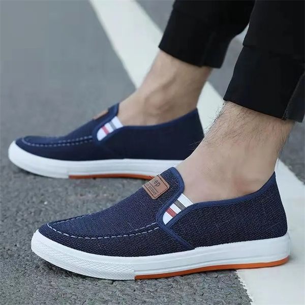 Mens casual shoes slide on canvas comfortable walking apartment suitable for men anti slip and soft Moccasins sneakers for summer ww 241008