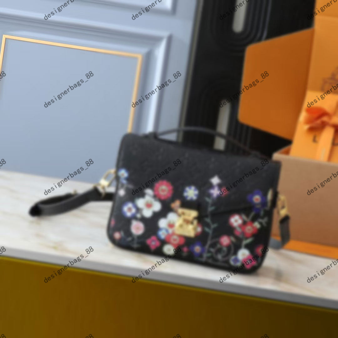 Square Uemura Takashi joint handbag shoulder crossbody bag women&#039;s purse Designer shoulder bag handbag 25CM black women&#039;s bag