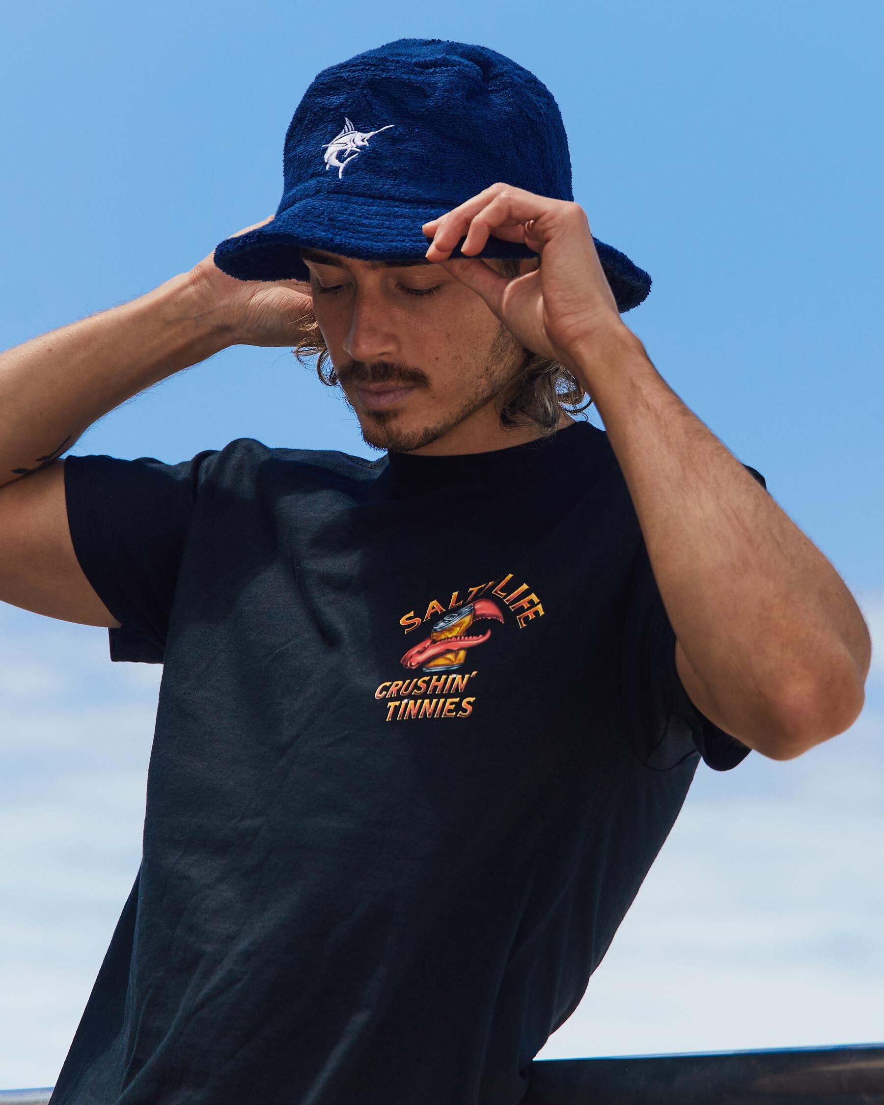 Salty Life Men's Hook Up Bucket Hat in Navy