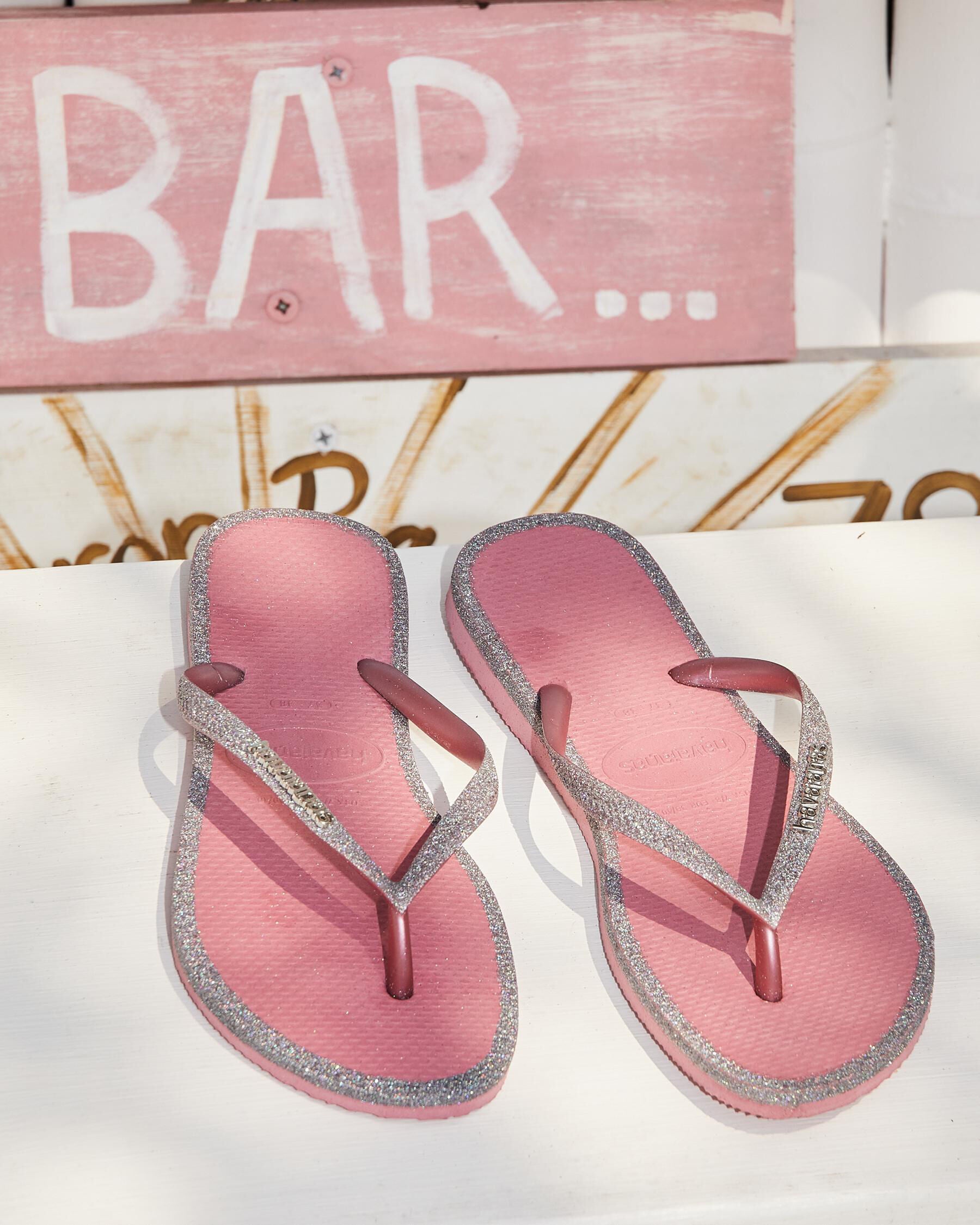 Havaianas Women's Slim Glitter Contour Flip Flops in Pink