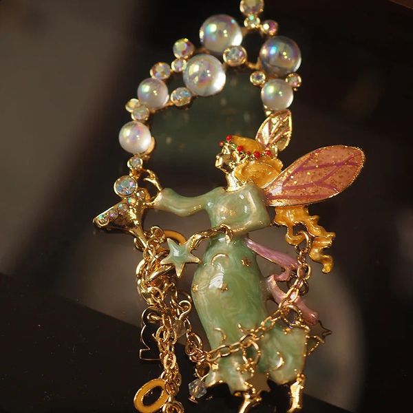 Premium Western Antique vintage Bubble Fairy Angel Brooch Pendant enamel corsage Vintage 241227