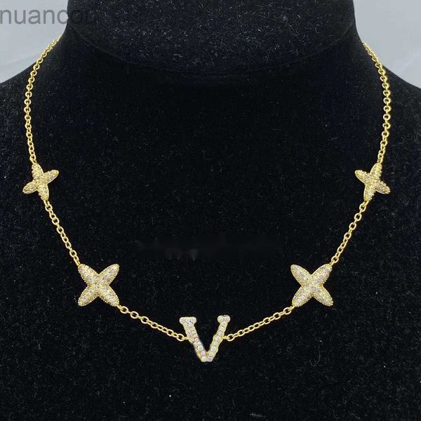 Designer Designer Womens Pendant L Necklace Elegant Necklaces High Quality Wedding Jewellery Stone Bracelet Earring Suit Letters Party Gift