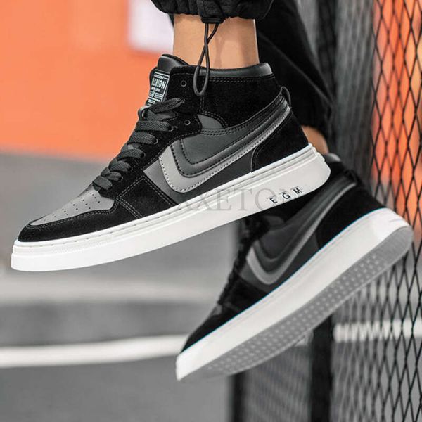 Men&#039;s Casual Skateboarding Lig htweight High top Men Shoes Flat Lace-Up Sneakers Male Business Travel Tenis Mascuo