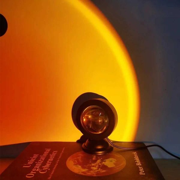 Mini USB Sunset Lamp Led Projector Night Light 16 Switch Atmosphere Bedro Background Wall Decoration Gift SignT250117