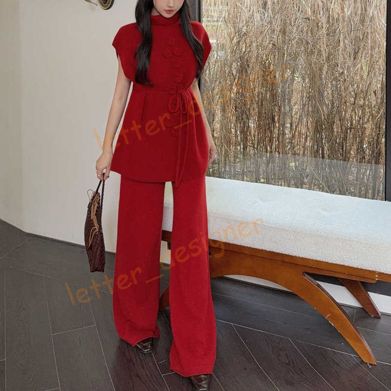 Designer Women&#039;s Tracksuits 25Ss Early Autumn Sleeveless wool Knitted Set 3D flower decorated high neck sweater Elastic waist straight leg pant