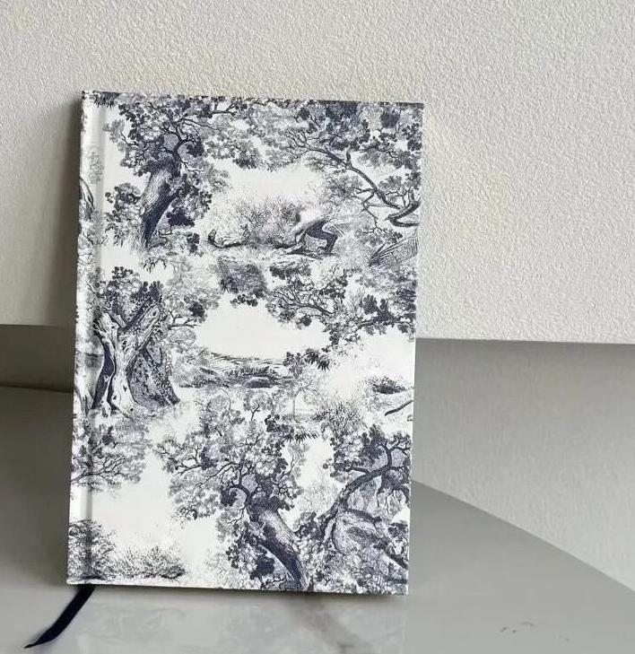 sell 13 style Luxury Notepads diary fashion notebook Ballpoint Pen Set designer letter logo exquisite gift office students teachers Travel Diary boo