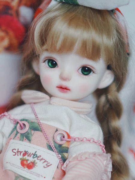 New sd BJD doll 26cm 1-6 minute BWY Strawberry cute humanoid joint moveable resin spot makeup
