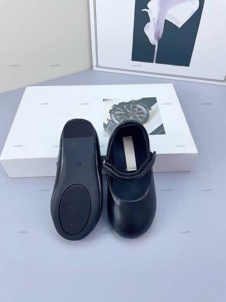 Popular toddler Leather shoes Diamond-set letter baby shoes Size 21-28 Box Packaging designer girl Flat shoes Metal infant walking shoe