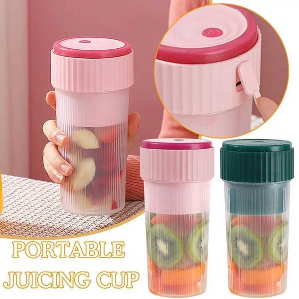 USB charging mini electric juicer portable juicer juice cup orange juice blender M240828