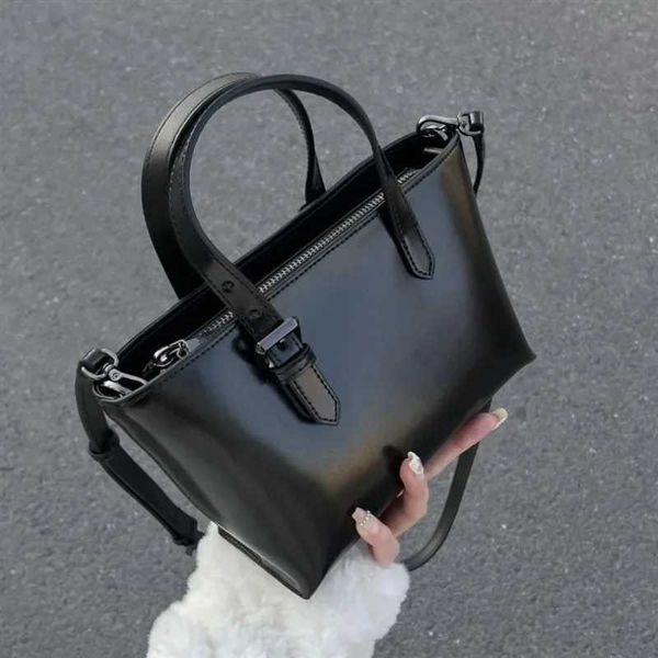 Tote Handbag for Women 2024 New Versatile Korean Niche Bags Retro Small Commuting Hand-held Crossbody Bag Z241022