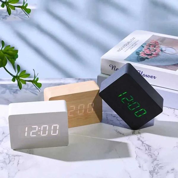 Decorative wooden digital alarm clock with Vo control desktop electronic watch Dertador USB-AAA powered desk clock Y250111