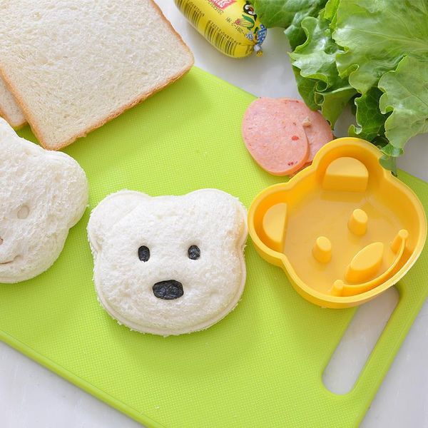 Sandwich Mould Bear Car Rabbit Shaped Bread Mold Cake Biscuit Embossing Device Crust Cookie Cutter Baking Pastry Tools dh978