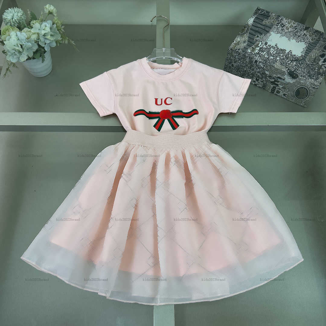 Classics girls dress suit Hot drill decoration baby two-piece kids designer clothes Summer T-shirts and Lace skirt A061X02N027