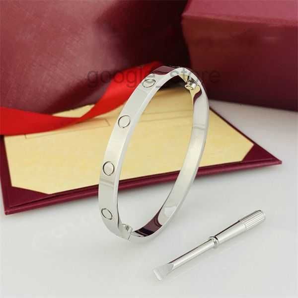 High Quality Classic Designer Bracelet Fashion Unisex Stainless Steel 18k Gold Plated Jewellery Valentine&#039;s Day Mother&#039;szjvs