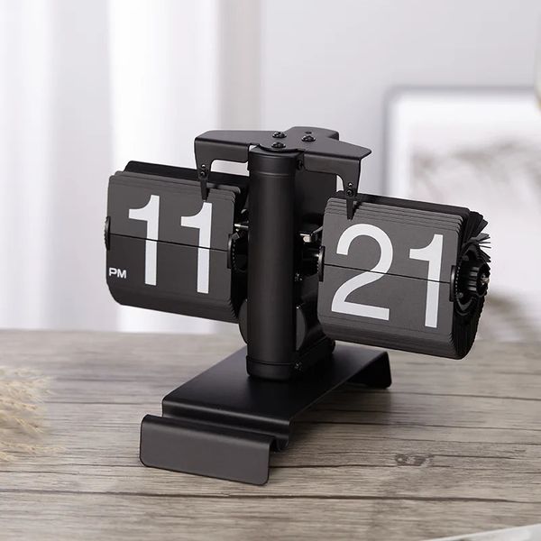 Desk Table Clocks Home Decor Desktop Clock European Creative Flip Down Page Retro Mechanical Automatic 231116