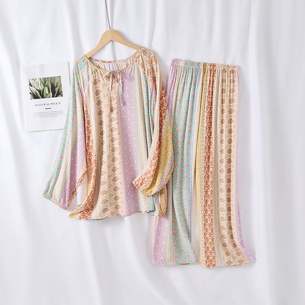 Outdoor casual home suit set with ice silk top, loose sleepwear, colorful designer pajamas