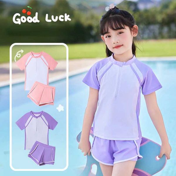 Two-Pieces Girls short sleeved swimsuit top of the line two-piece beach wear youth swimsuit summer 2024 z250207